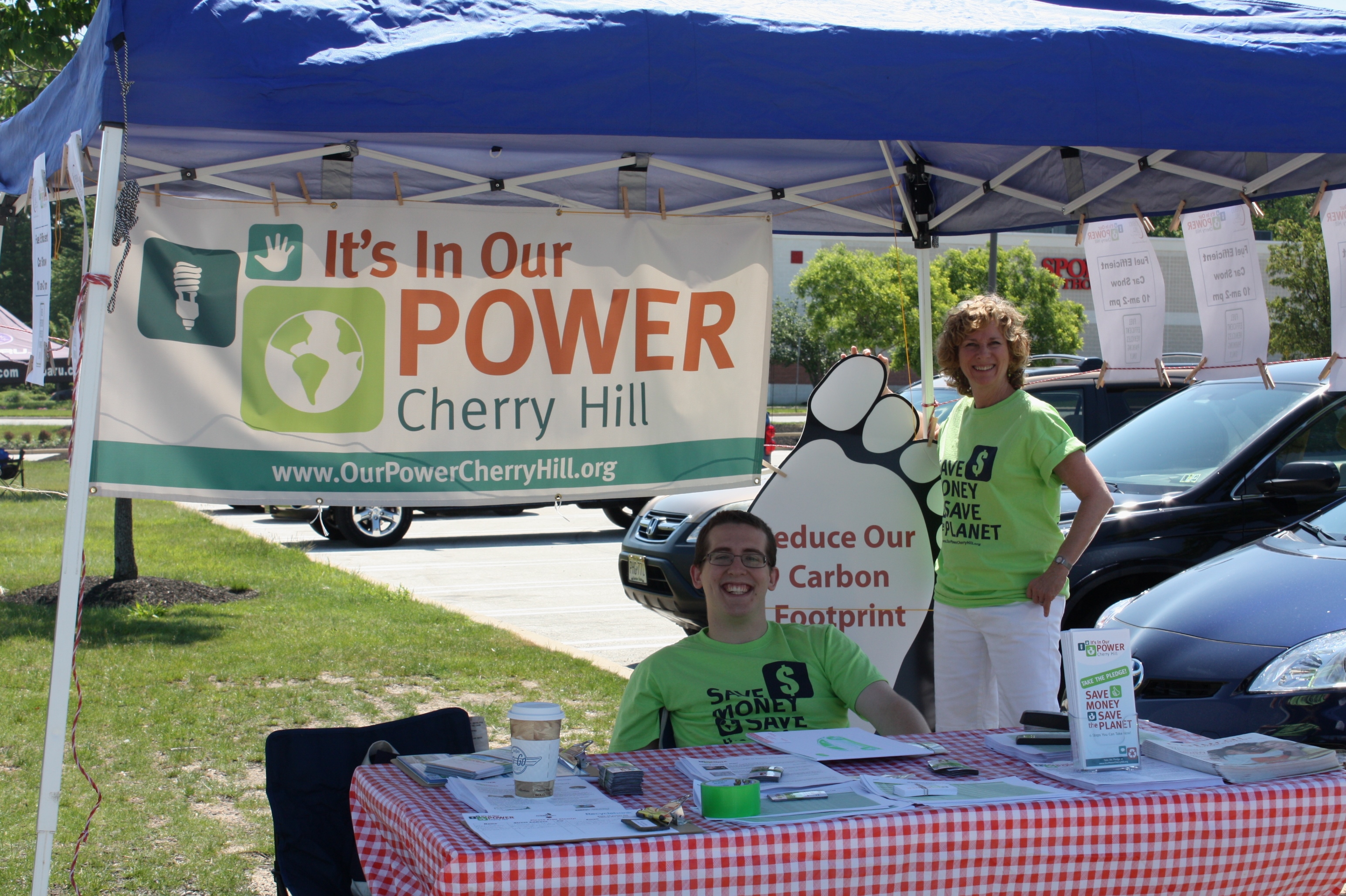 Fuel-efficient car show 14